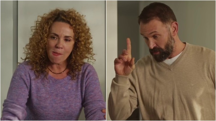 Tomáš a Diana - umývanie riadov